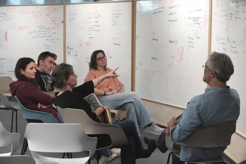 With the team, designing a 4-day "Leading for Innovation" program